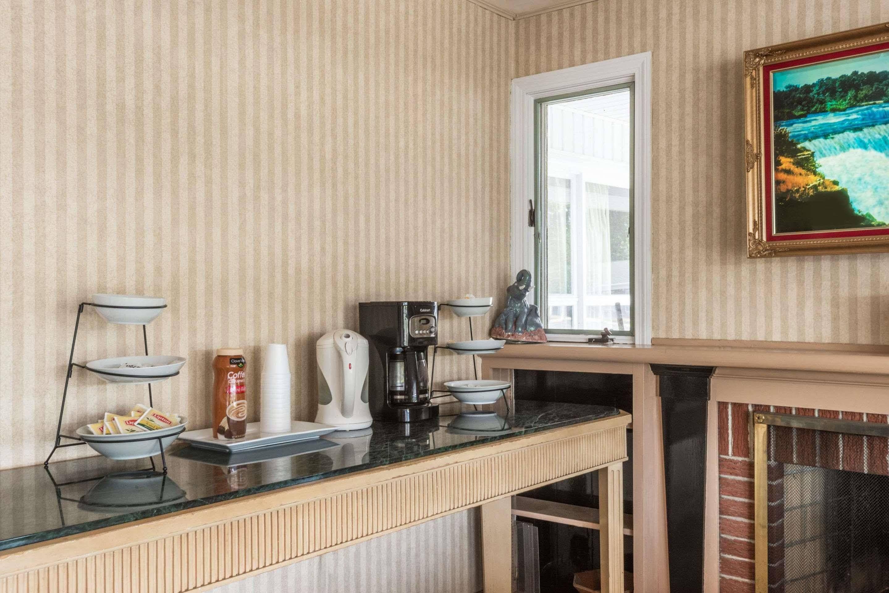 Elite Inn Moosup Dış mekan fotoğraf